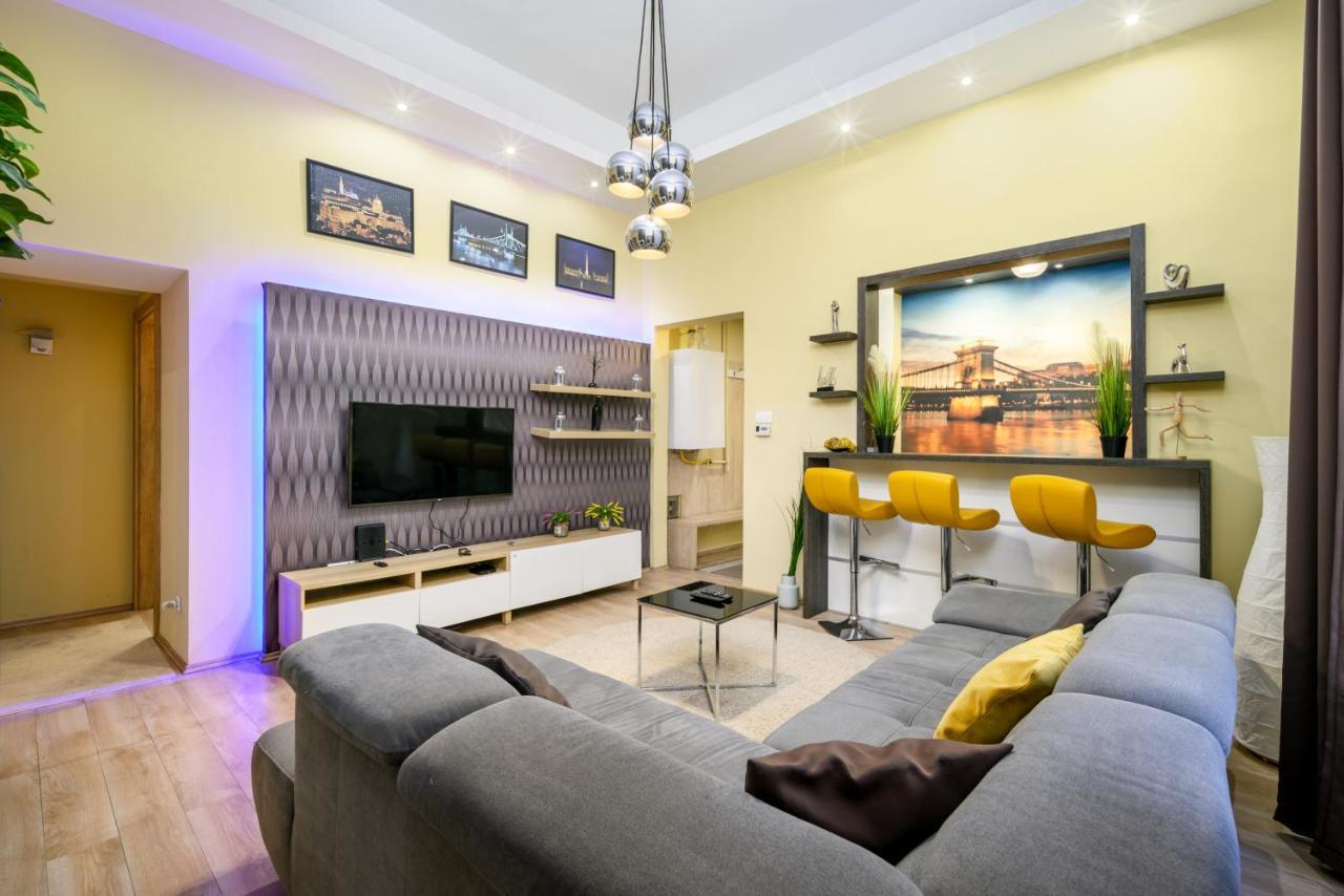 Downtown Deluxe-Two Bedroom Apartment With Sauna Budapest Esterno foto