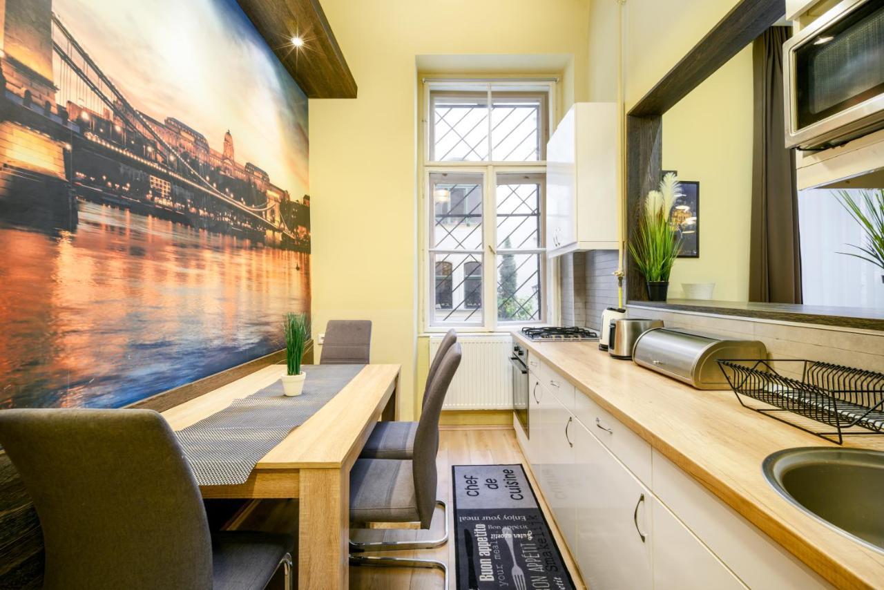 Downtown Deluxe-Two Bedroom Apartment With Sauna Budapest Esterno foto