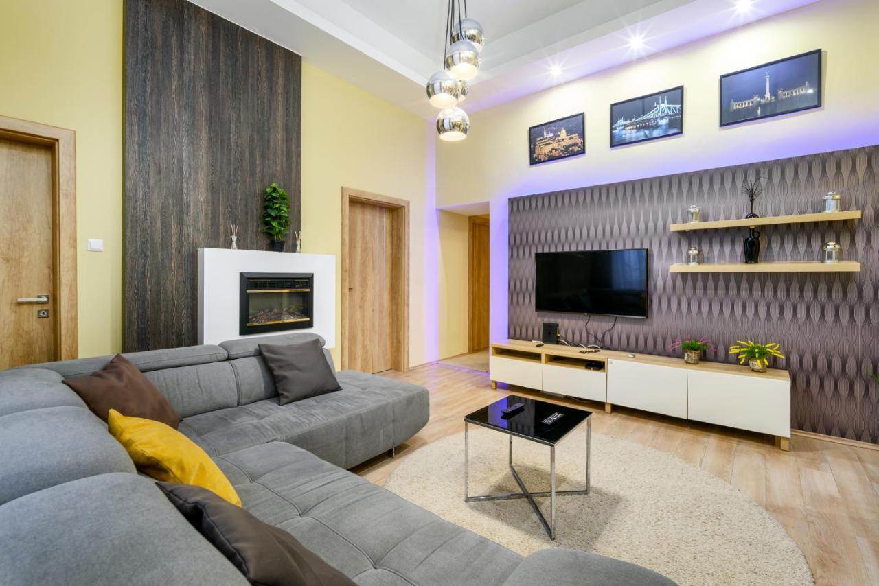 Downtown Deluxe-Two Bedroom Apartment With Sauna Budapest Esterno foto